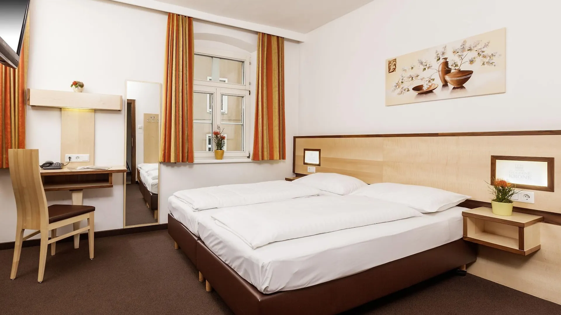 Hotel Goldene Krone אינסברוק 3*,  אוסטריה