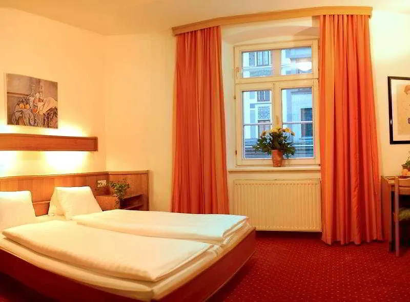 Hotel Goldene Krone אינסברוק